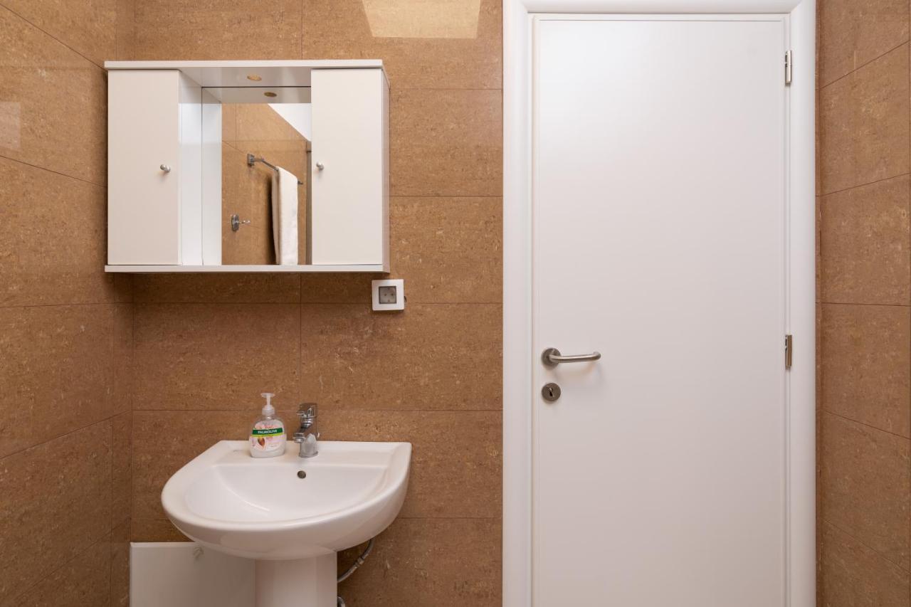 Ferienwohnung Lungo Mare Gennadi Exterior foto
